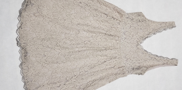 Jennifer Lopez Romantic Grey Lace Dress Size 0 - Picture 3 of 16